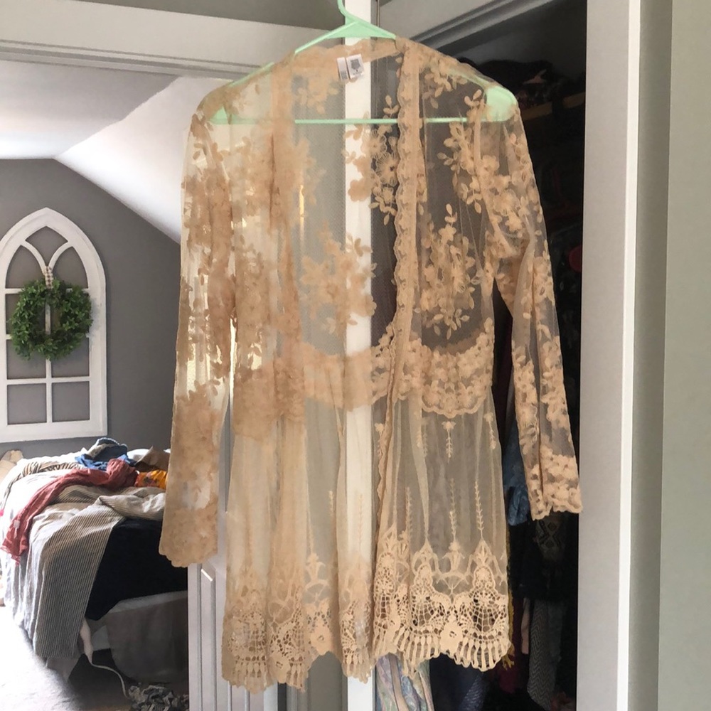 Cream lace kimono
